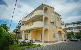 Apartments Adria